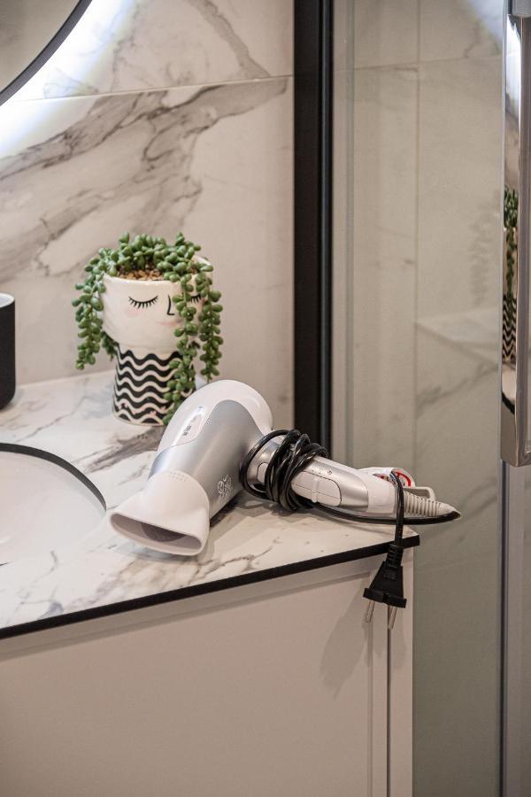 Cohost I Premium Residences I On The Historic Pilies Street I Self Check-in