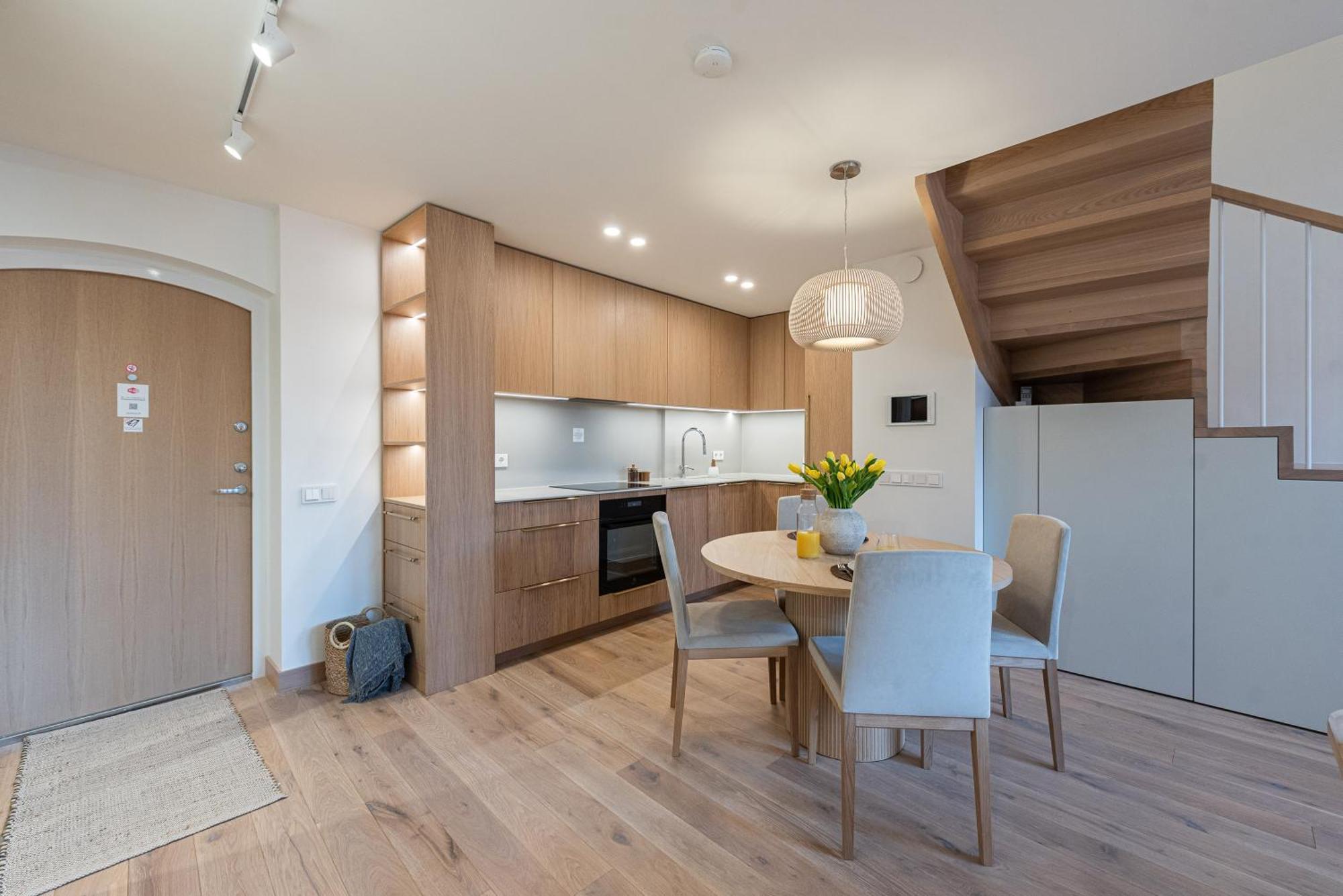 Apartment Cohost I Premium Residences I On The Historic Pilies Street I Self Check-in